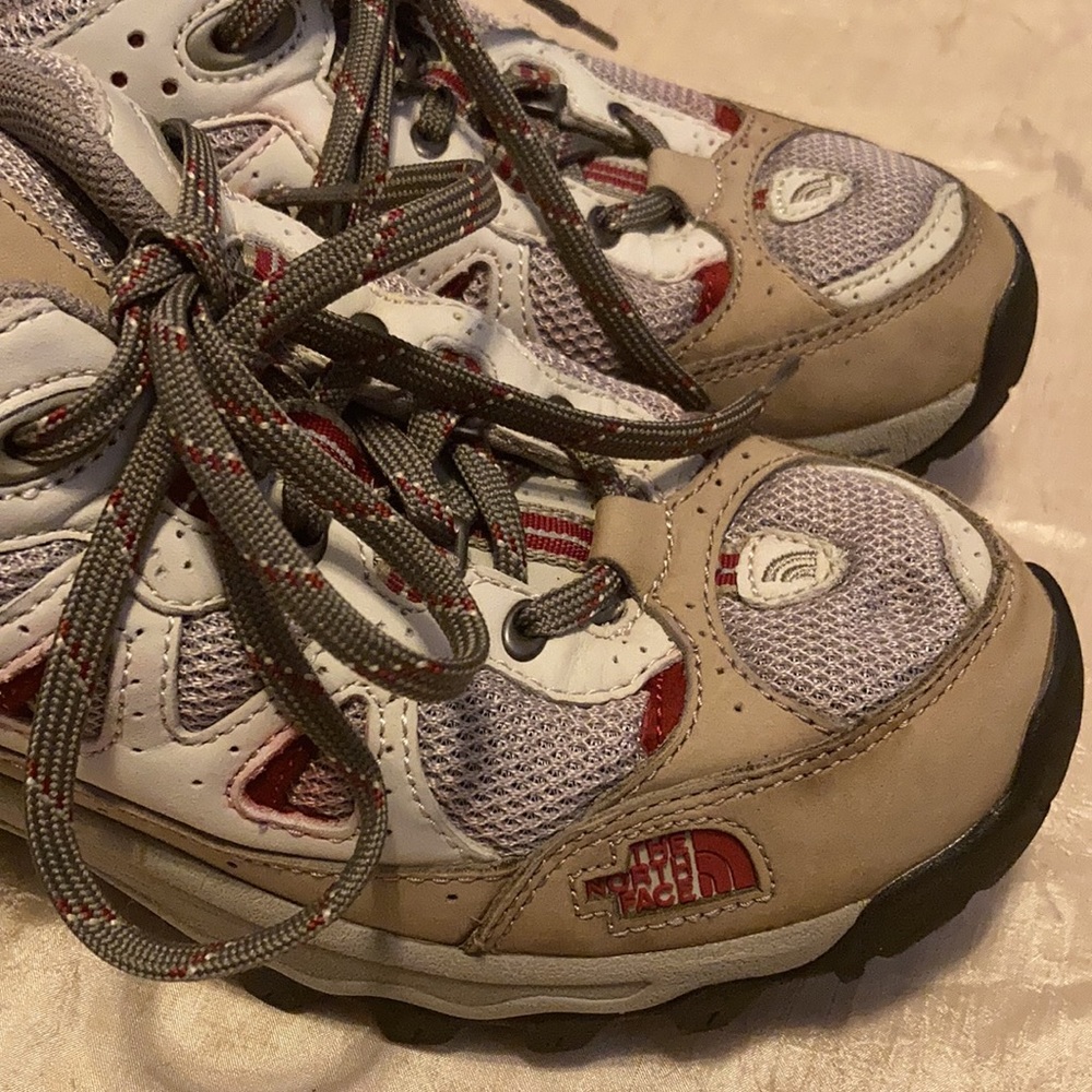 North Face Hiking Shoes No Insoles - Picture 6 of 8